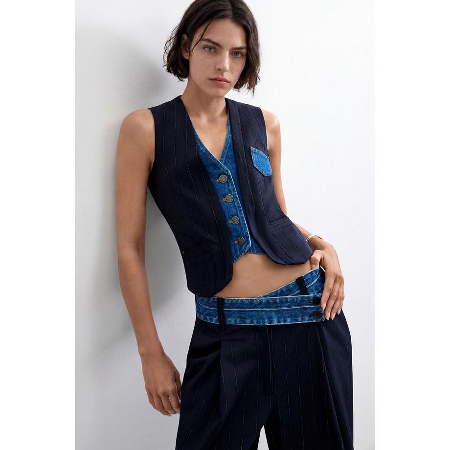 Desigual   