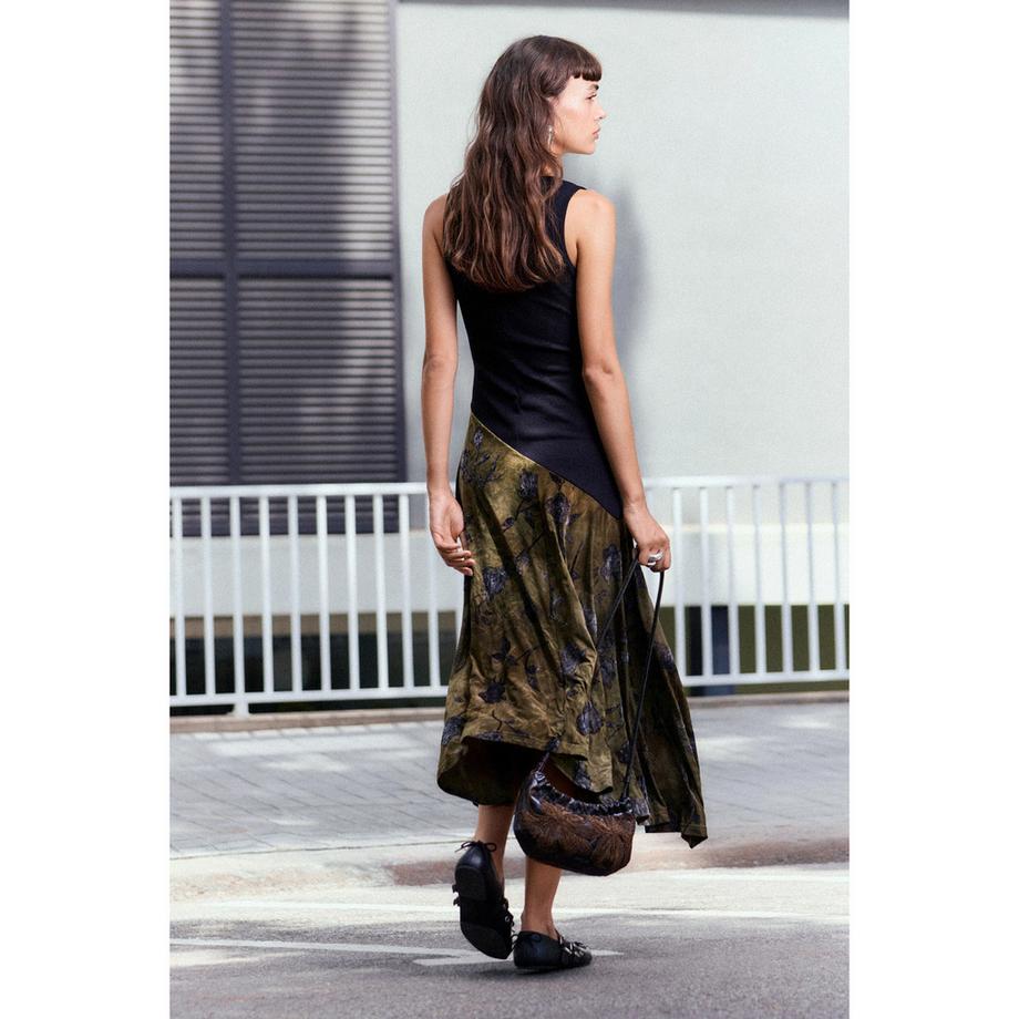 Desigual Robe sans manches à encolure en V et jupe florale  