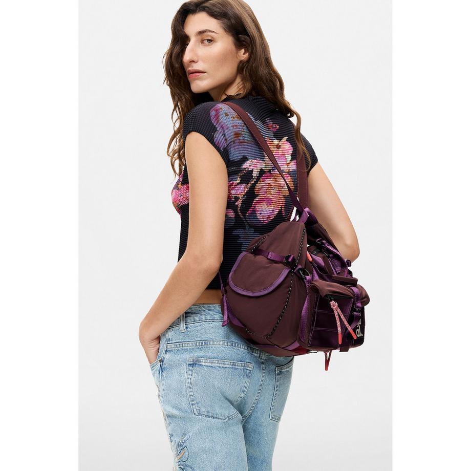 Desigual   
