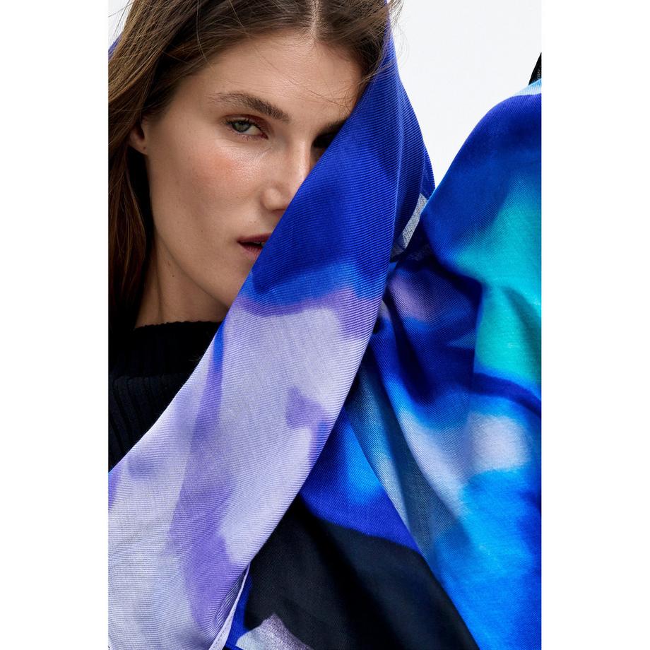 Desigual   