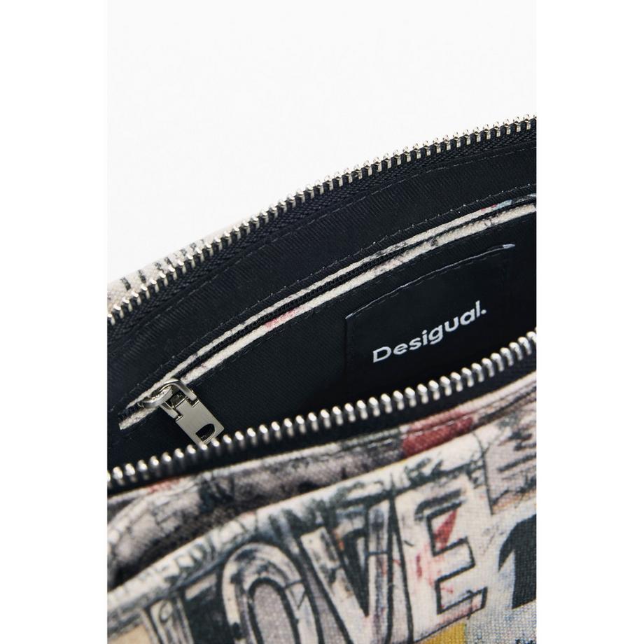 Desigual   