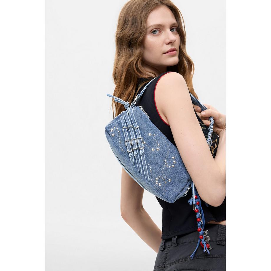 Desigual   