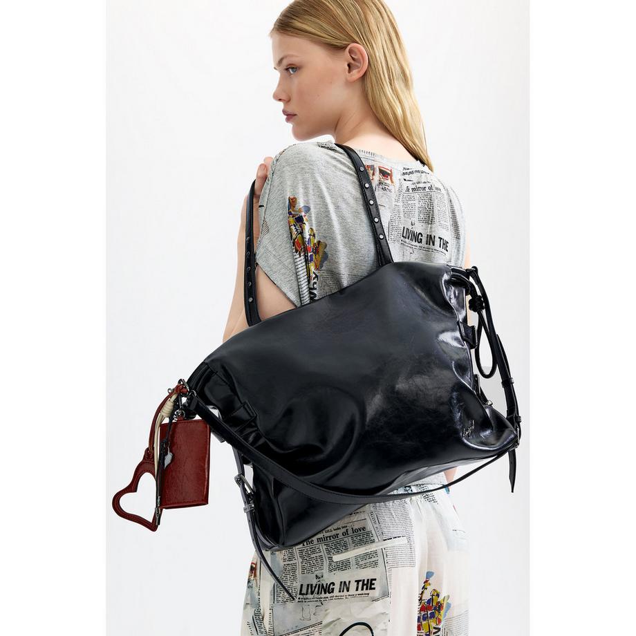 Desigual   
