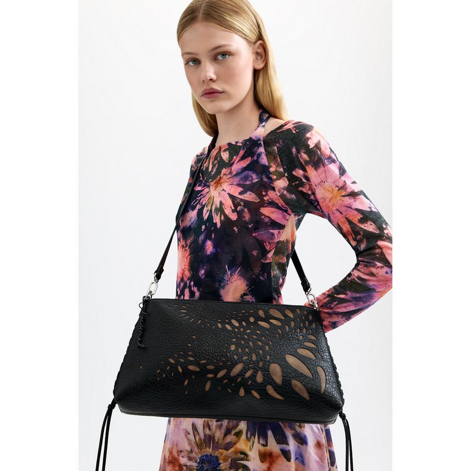 Desigual   