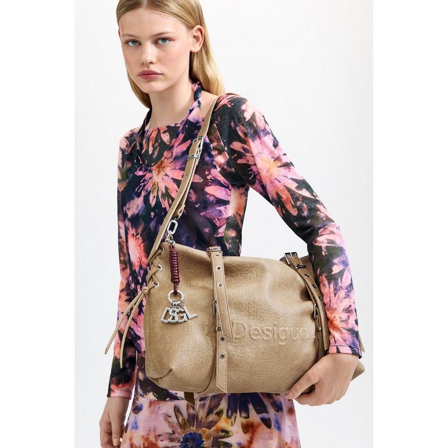 Desigual   