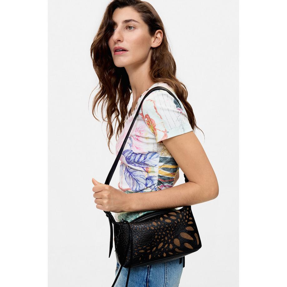 Desigual   