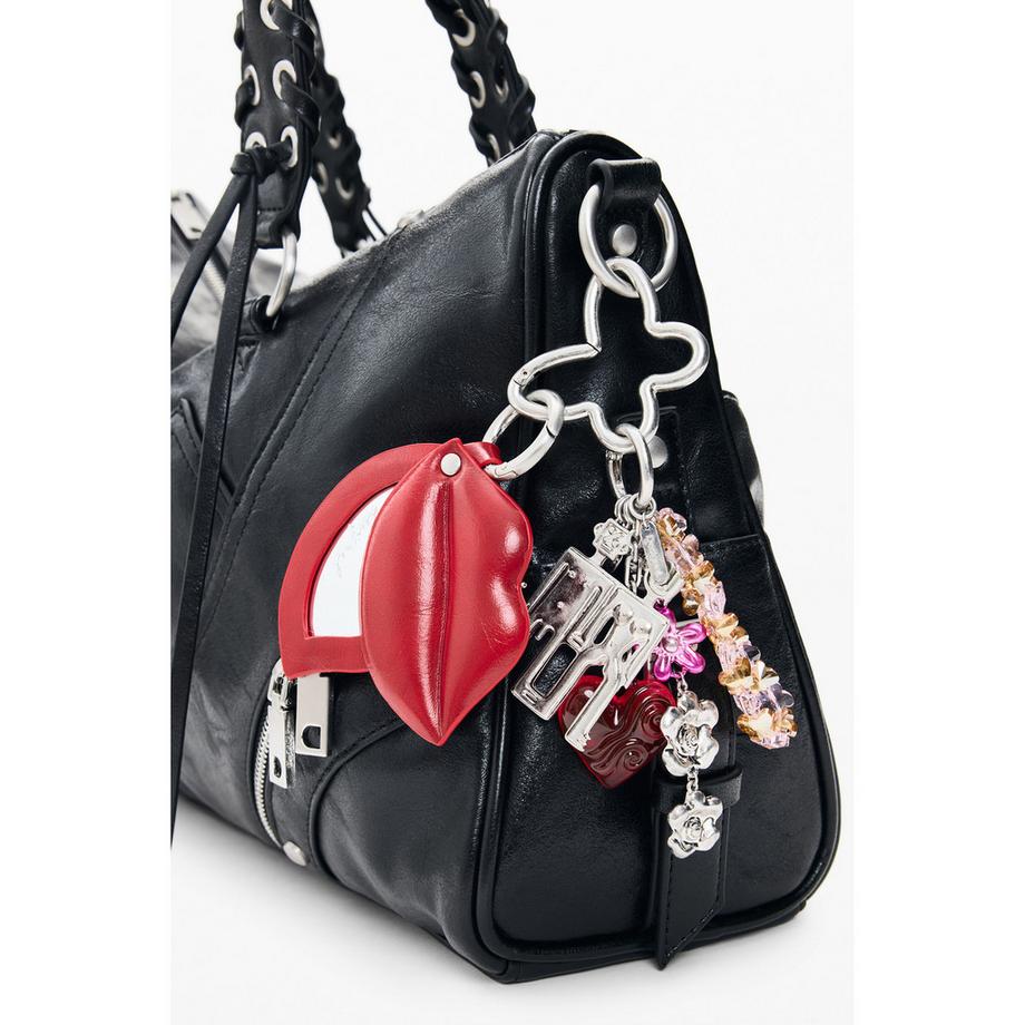 Desigual   