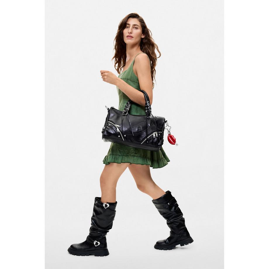 Desigual   