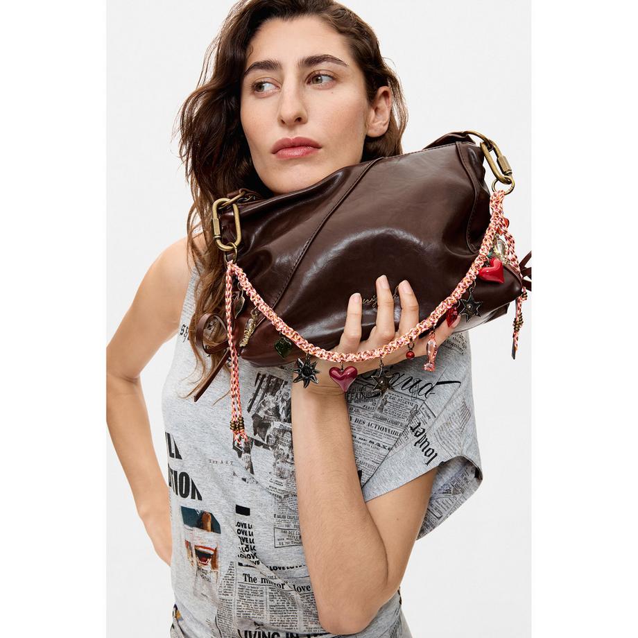 Desigual   