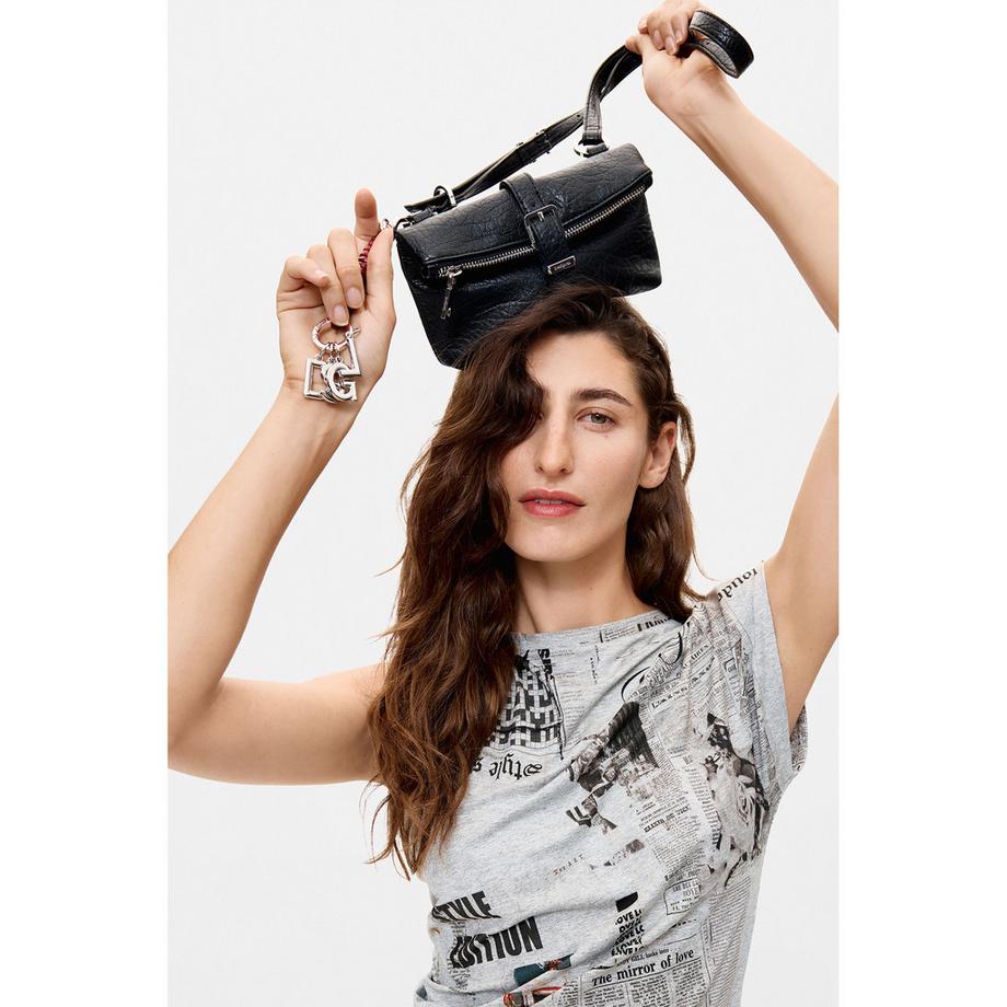Desigual   