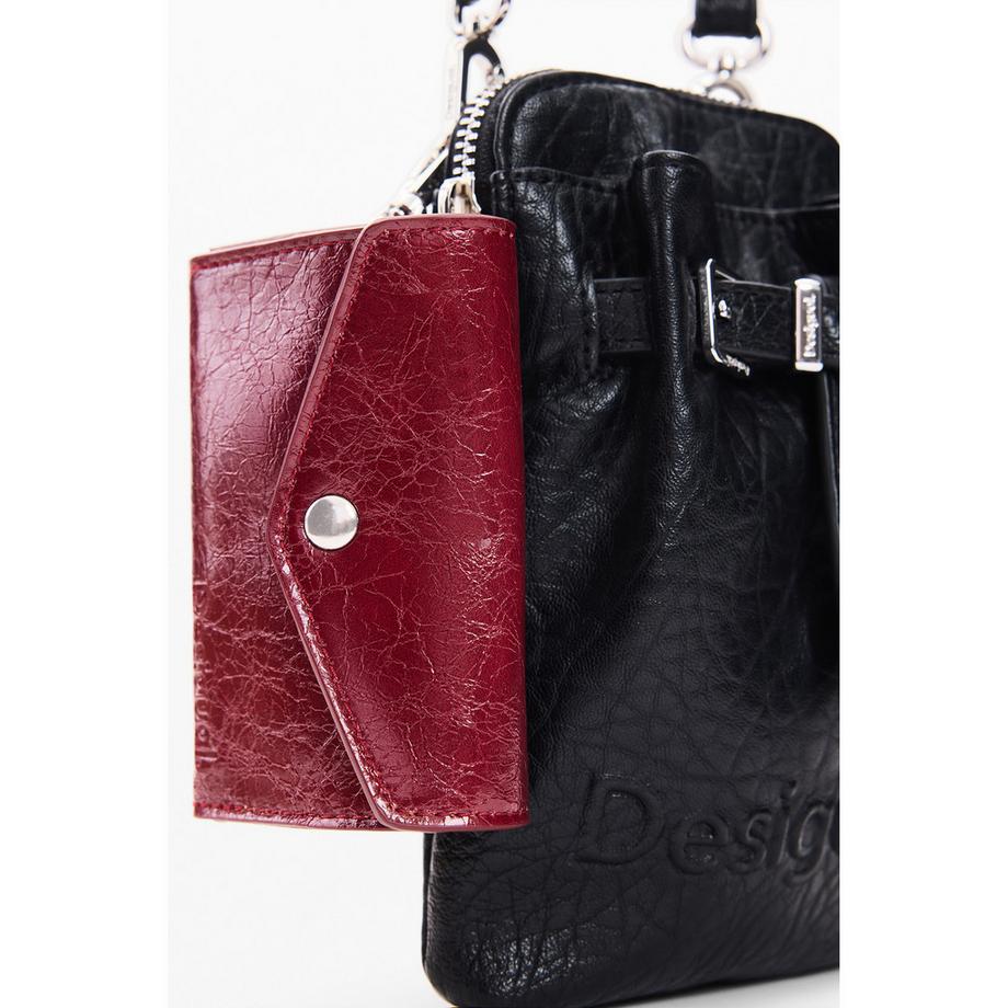 Desigual   