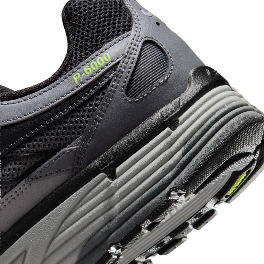 NIKE P-6000 Low Top Sneakers  