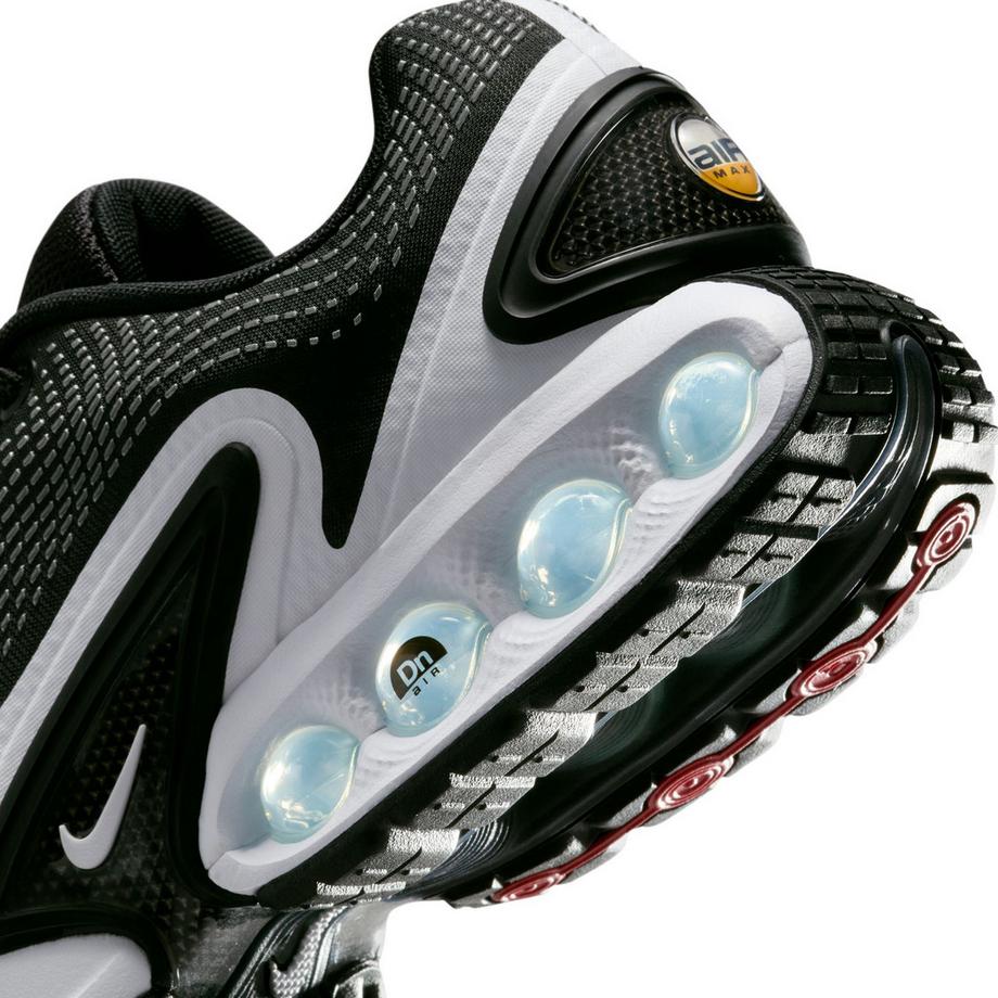 NIKE Sneakers, Low Top  
