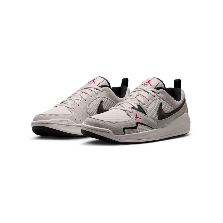 NIKE Jordan Cmft Era Low Top Basketballschuhe  