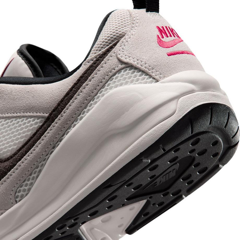 NIKE Jordan Cmft Era Low Top Basketballschuhe  