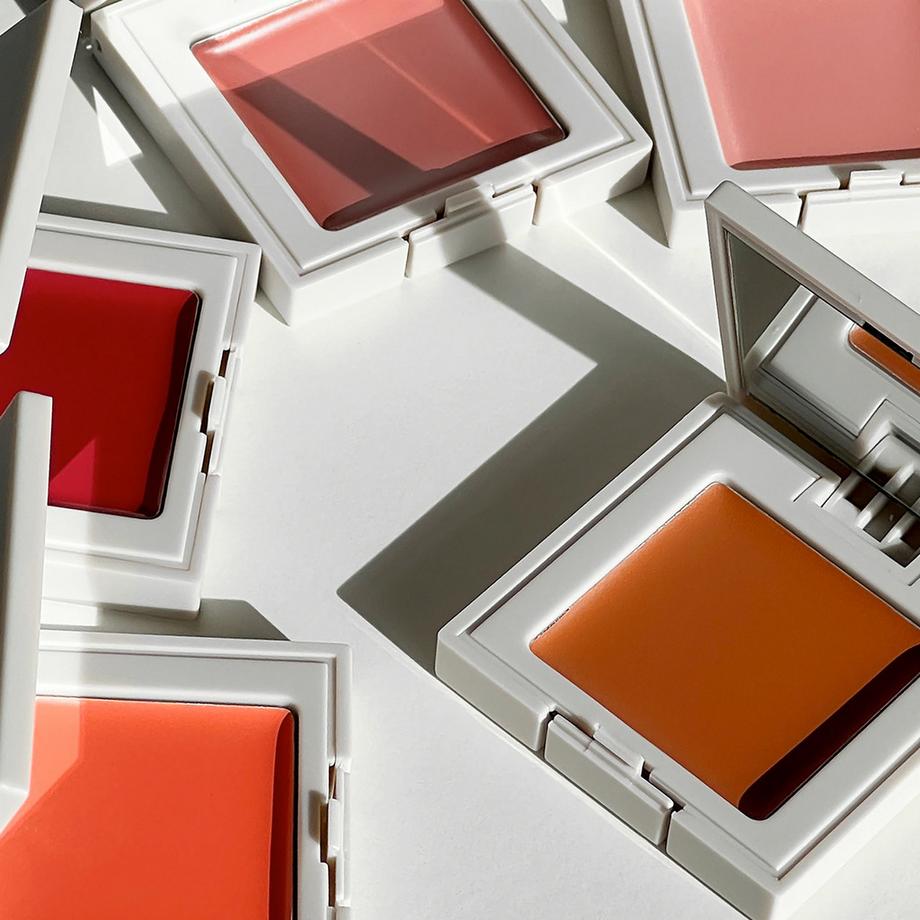REFY  Cream Blush - Blush crémeux rehaussant la couleur, à intensité modulable 
