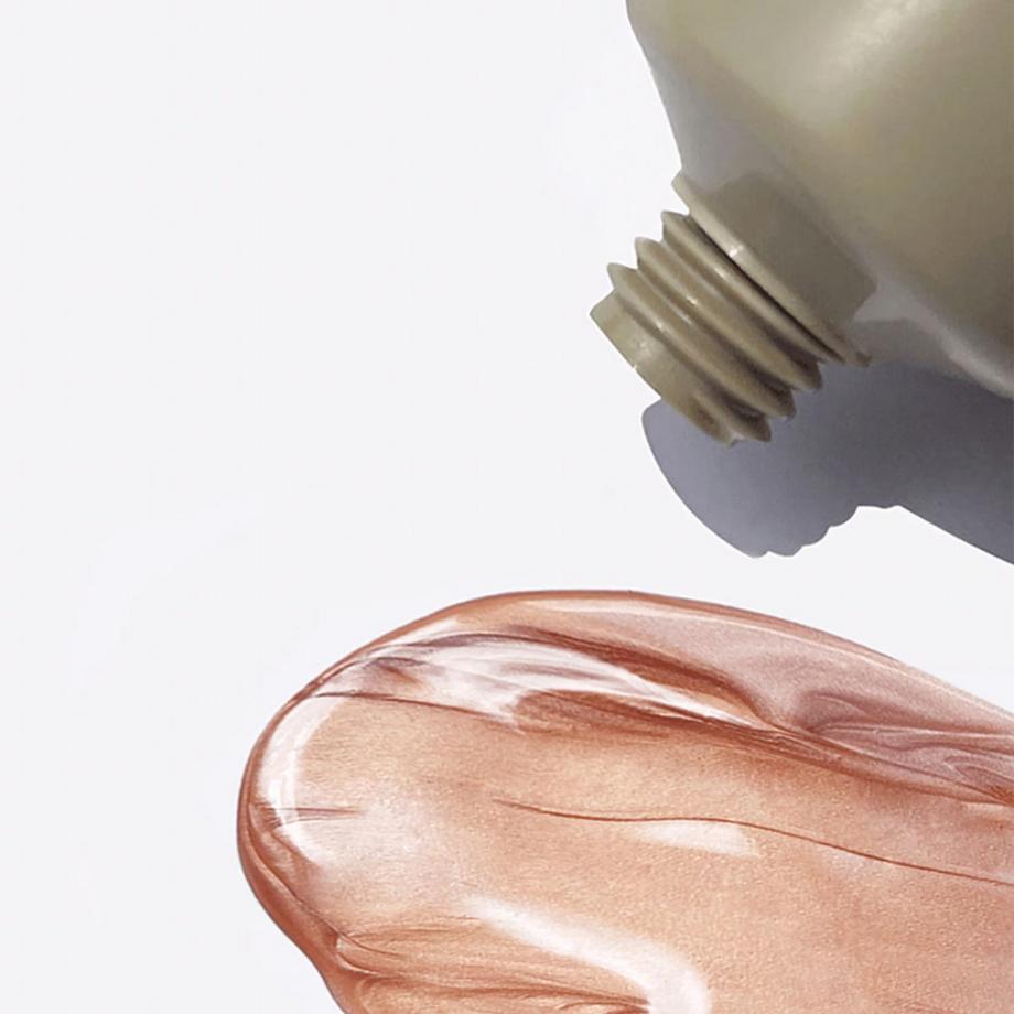 REFY  Body Glow - Leichte, pigmentierte Body-Feuchtigkeitspflege, nicht klebrig 