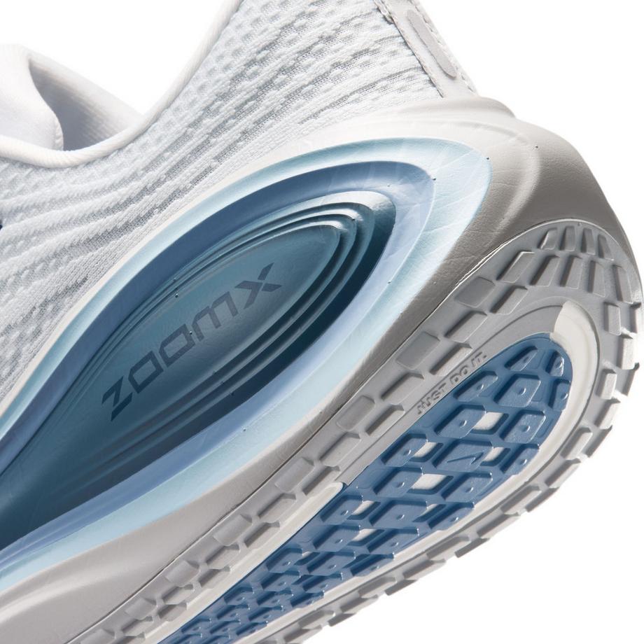 NIKE NIKE VOMERO PLUS Laufschuhe  