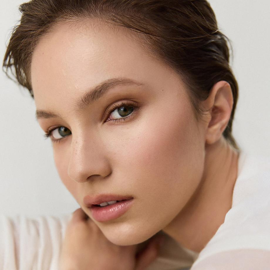 KOSAS  Cloud Set Loose Skin-Tone - Cipria in polvere libera fissante e traslucida 