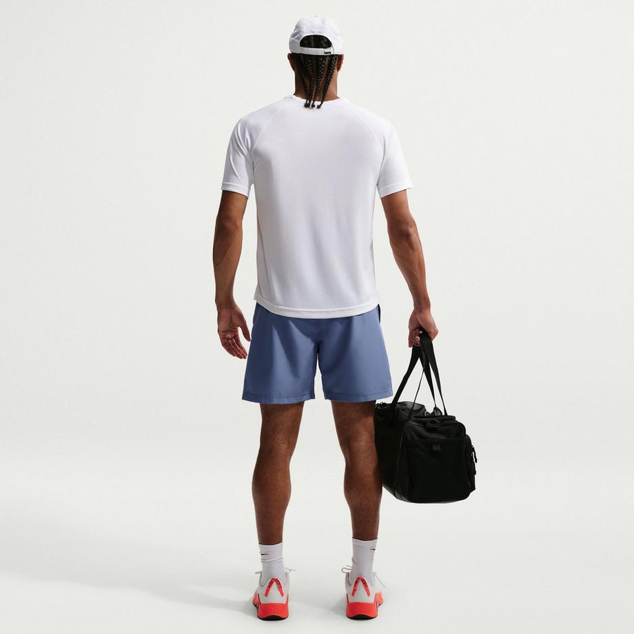 NIKE  Shorts 