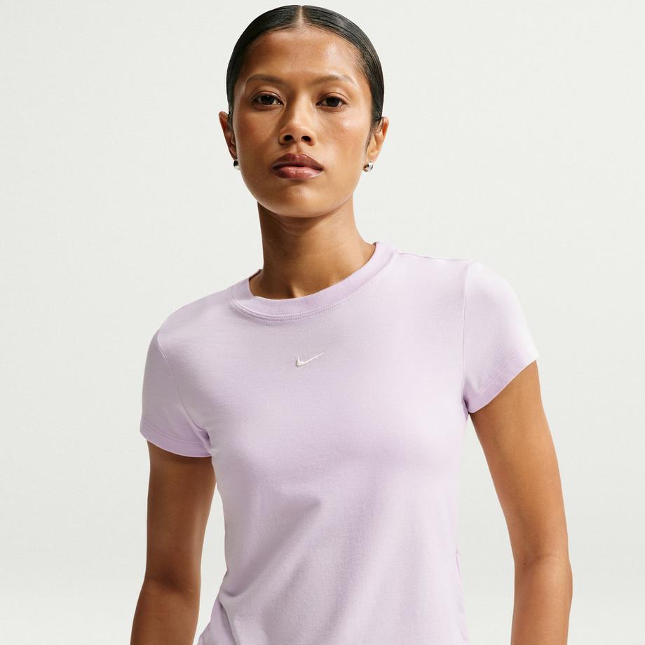 NIKE Sportswear Chill Knit T-Shirt 