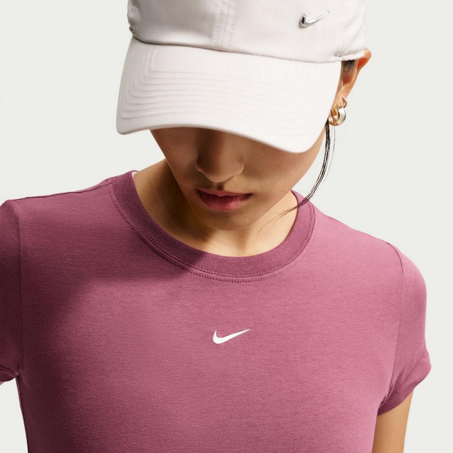 NIKE Sportswear Chill Knit T-shirt 