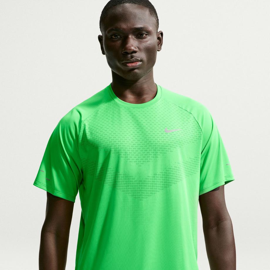 NIKE NIKE CLUB T-Shirt, Rundhals, kurzarm 