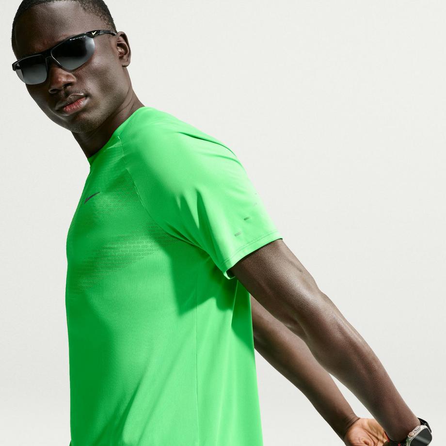 NIKE NIKE CLUB T-Shirt, Rundhals, kurzarm 