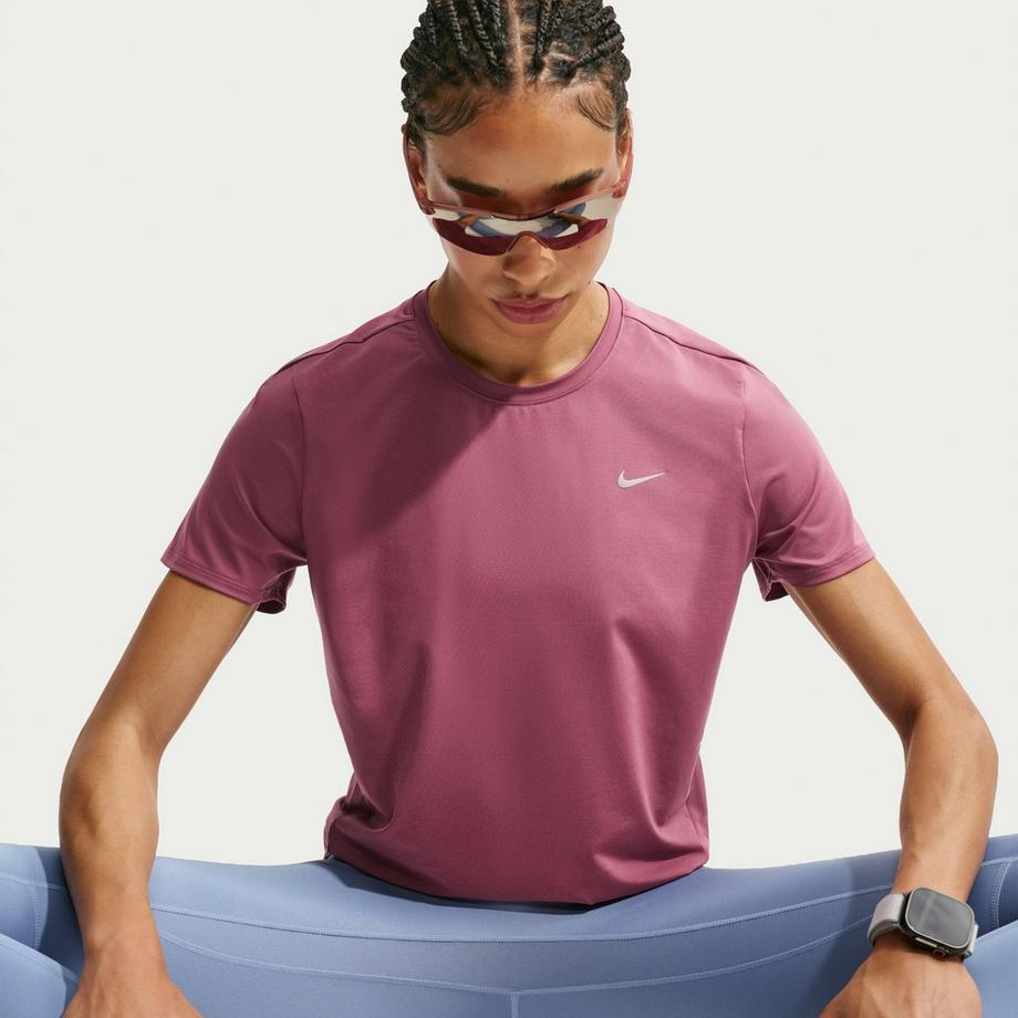 NIKE W NK SWIFT DF TOP SS STNDRD T-Shirt 