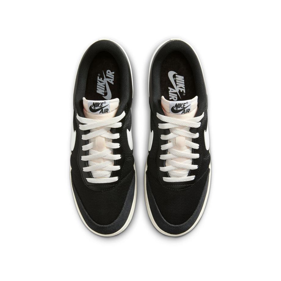 NIKE AIR JORDAN SKYLINE LOW Sneakers  
