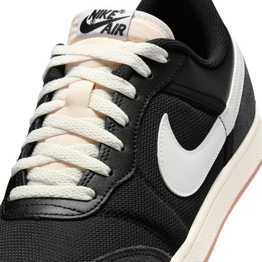NIKE AIR JORDAN SKYLINE LOW Sneakers  