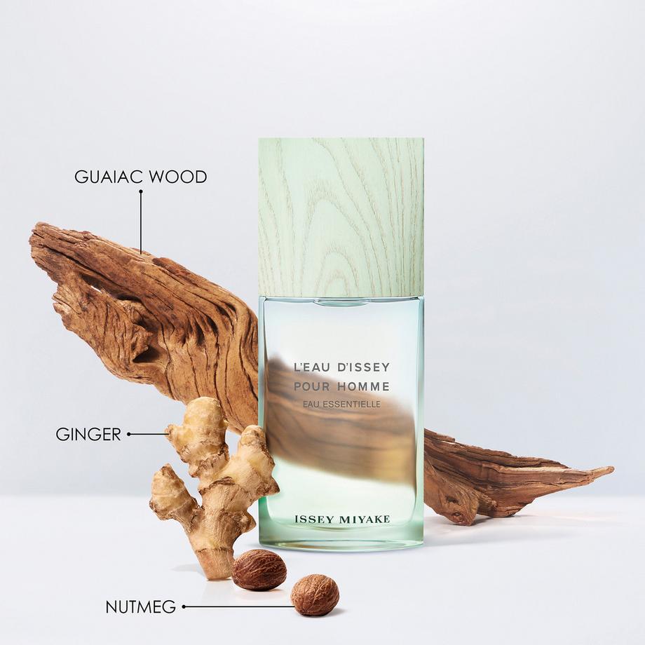 ISSEY MIYAKE L'Eau d'Issey Pour Homme Eau Essentielle, Eau de Parfum  