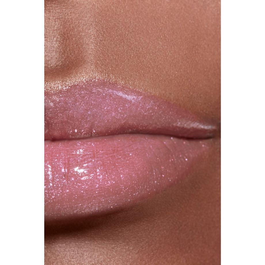 CHANEL v LE GLOSS HAUTE BRILLANCE HYDRATANT ET LISSANT 