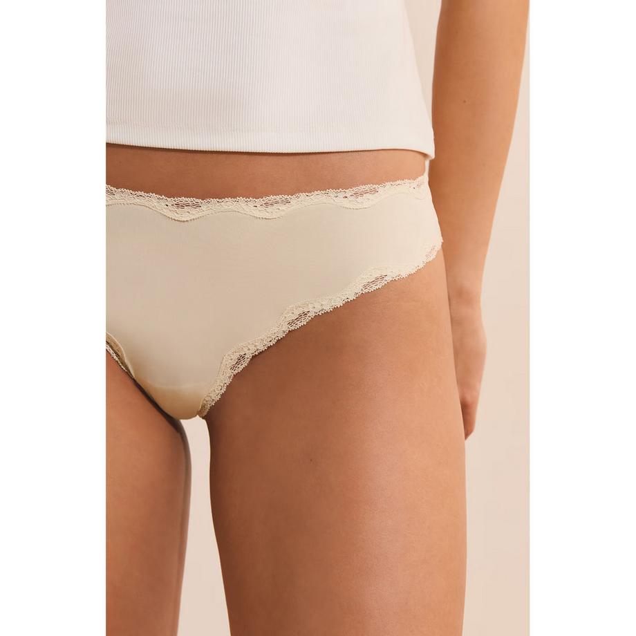 Etam Leopardenmuster Tanga mit Spitzenbesatz  