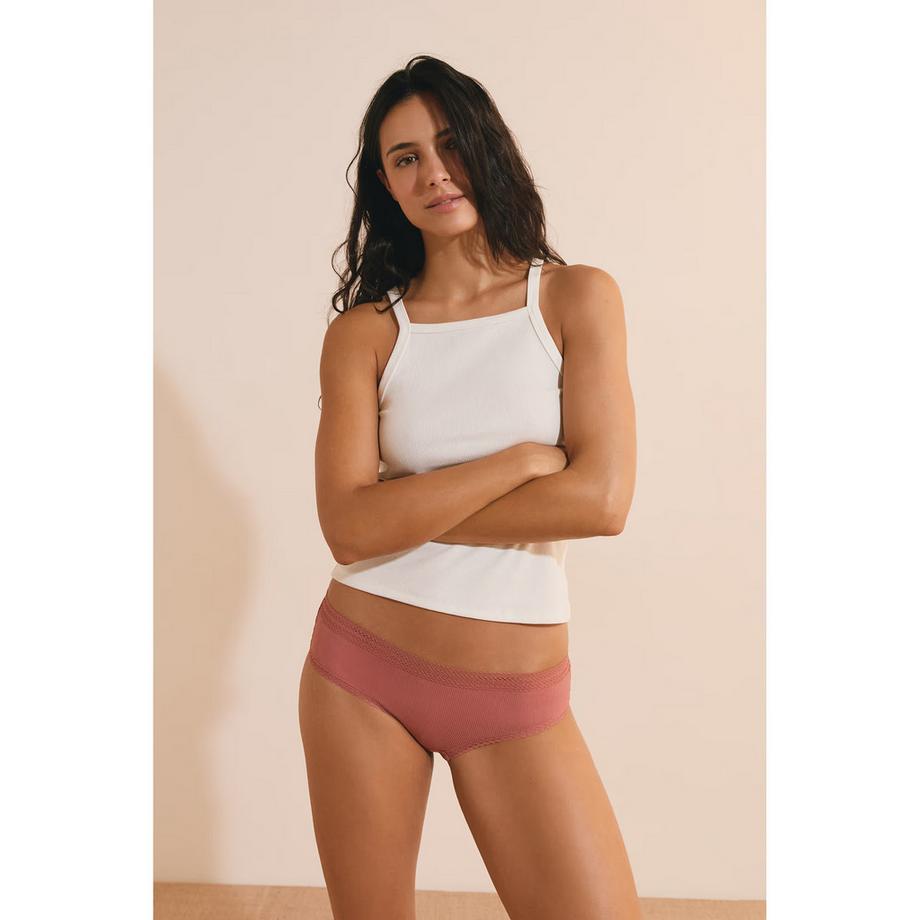 Etam Gerippte Slips mit Spitzenbesatz  
