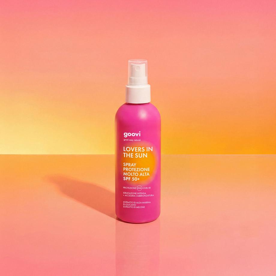 Goovi  LOVERS IN THE SUN - Lait solaire en spray corps - haute protection SPF50+ - sans gaz 