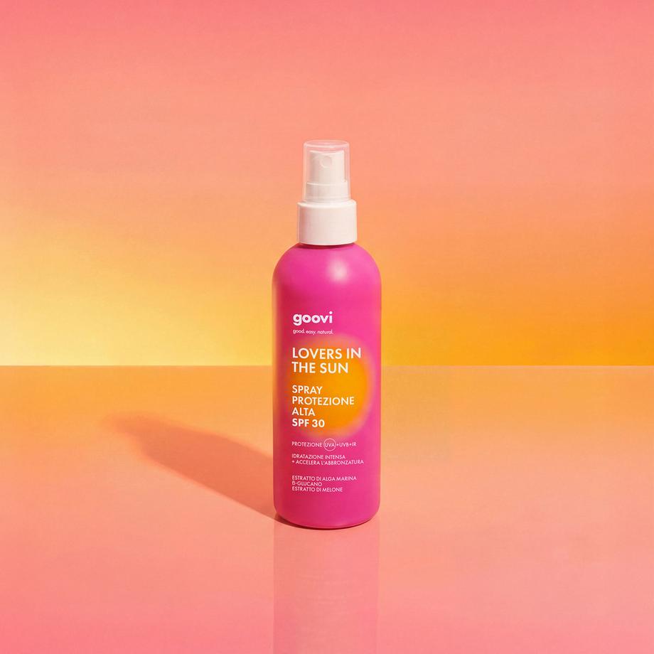 Goovi  LOVERS IN THE SUN - Lait solaire en spray corps - protection SPF30+ - sans gaz 