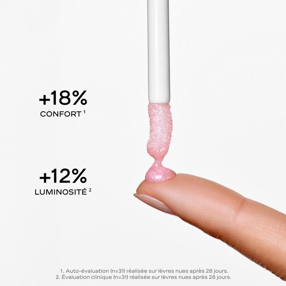 CHANEL  ⁠ DER HOCHGLÄNZENDE GLOSS MIT FEUCHTIGKEITSSPENDENDER UND GLÄTTENDER WIRKUNG 