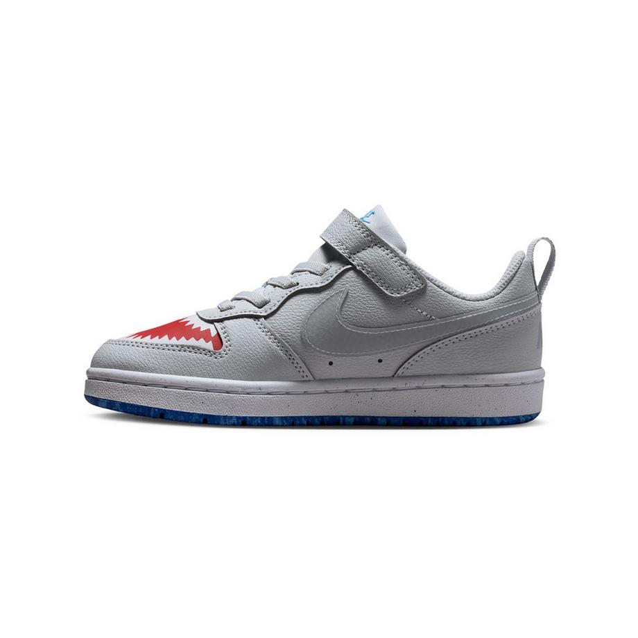 NIKE Low Top Sneakers mit Hai-Zahn Grafik  