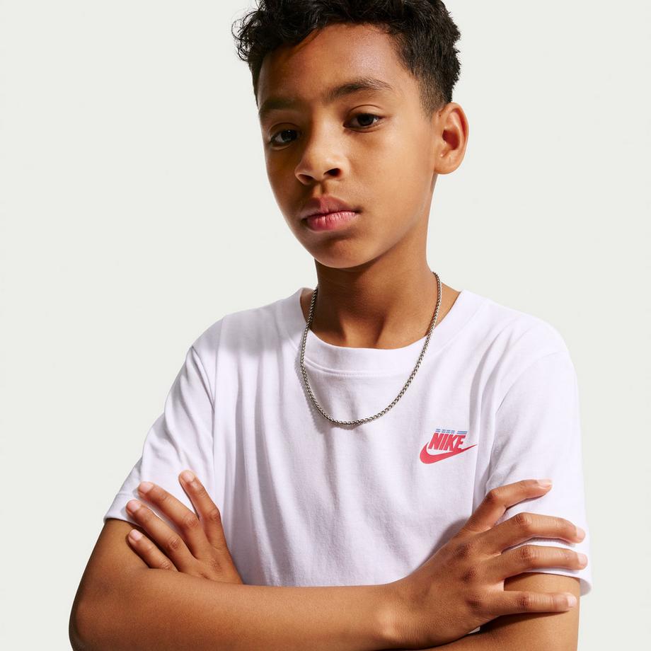 NIKE  T-shirt 