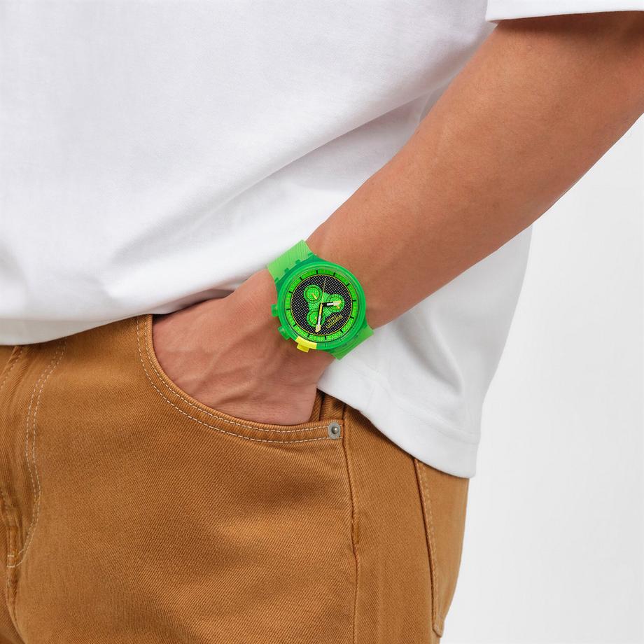 swatch GLOWINGLY GREEN Chronographe 