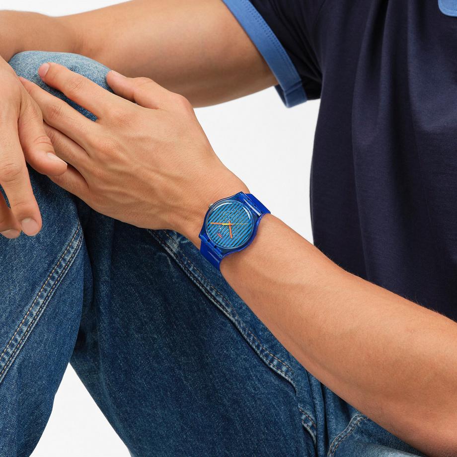swatch BRILLIANTLY BLUE Horloge analogique 