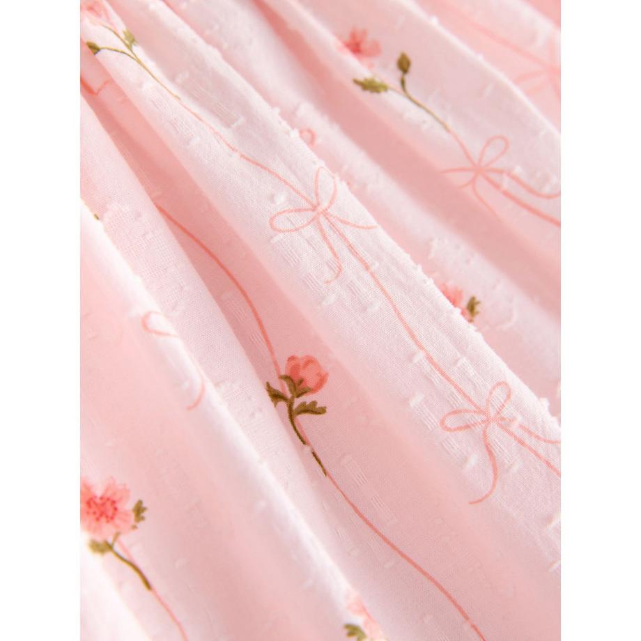 Next  Robe 