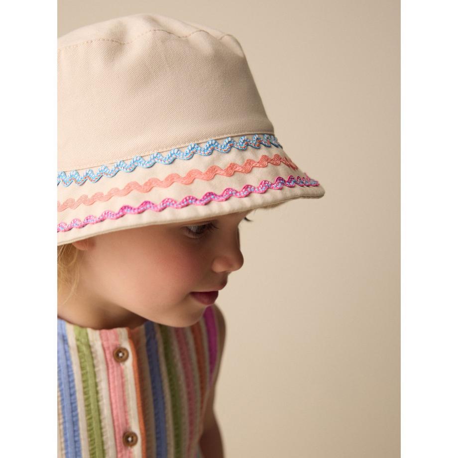 Next  Chapeau Cream 