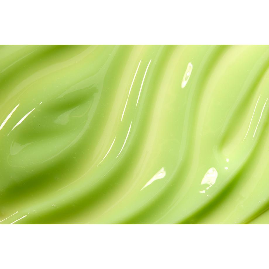The Body Shop  Born Lippy Matcha Latte 