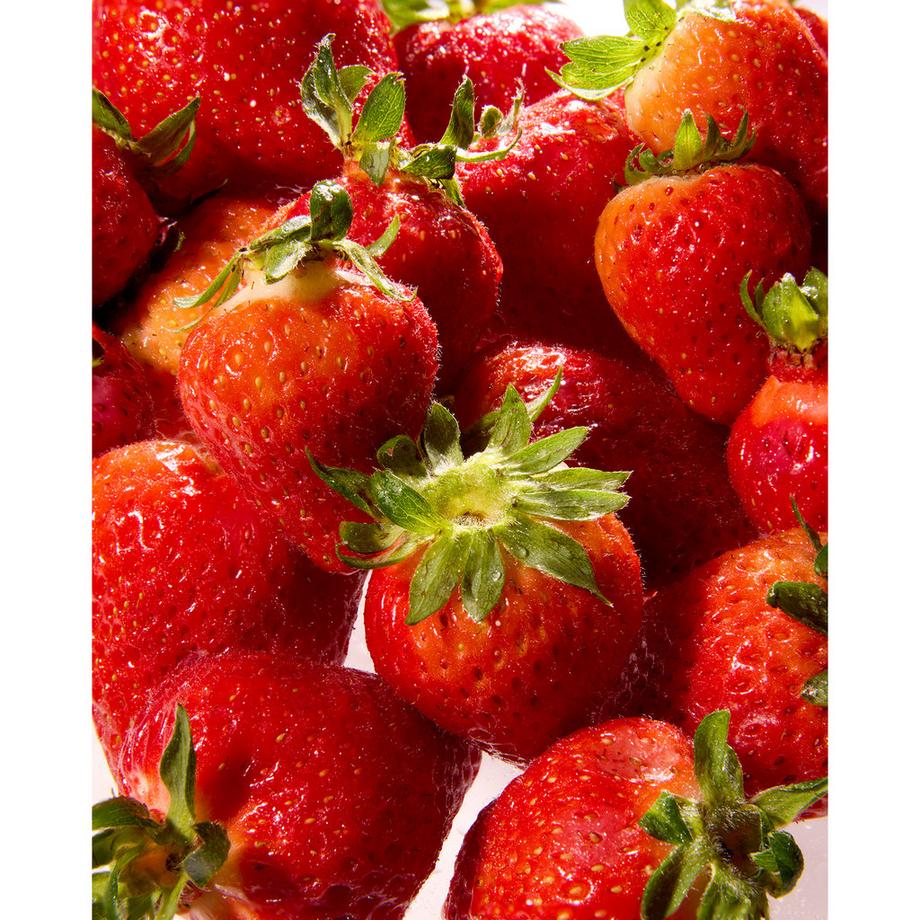 The Body Shop  Born Lippy Strawberry 