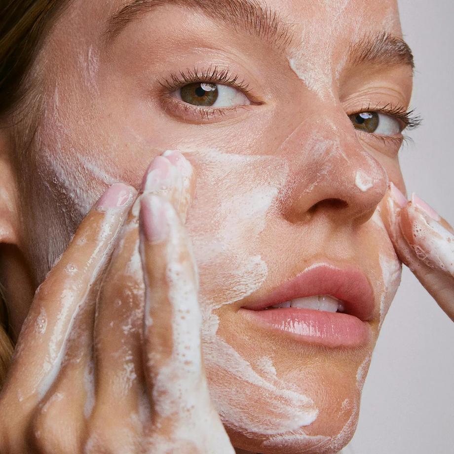 Ole Henriksen  B5 Boost - Nettoyant doux solide moussant hydratant 
