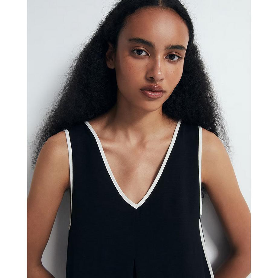 Sfera Robe mi-longue sans manches col en V  