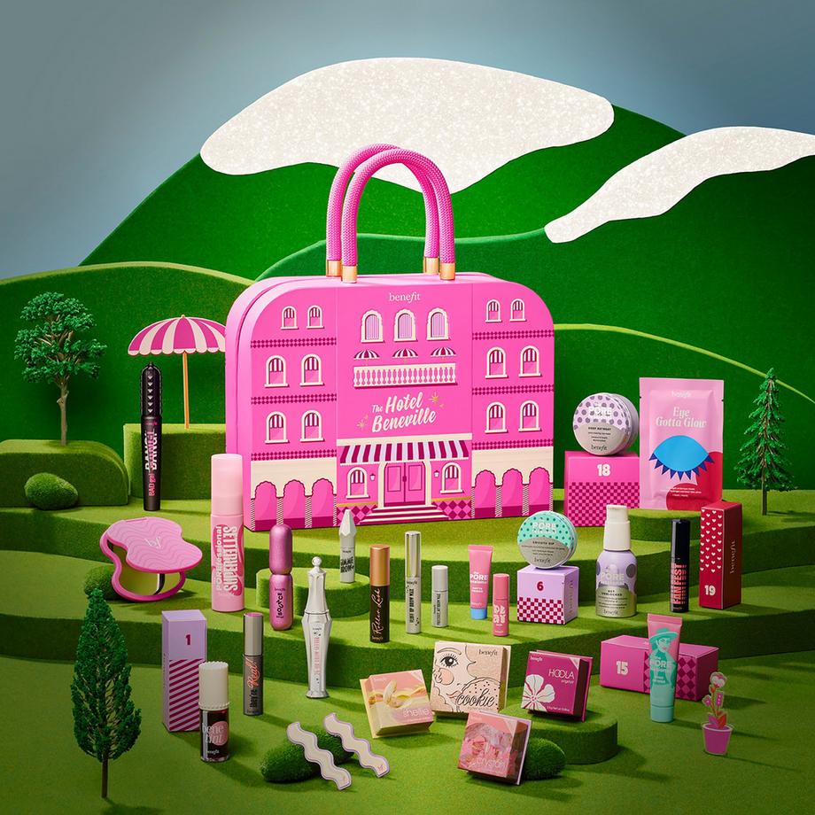 benefit  The Hotel Beneville -  Calendario dell’Avvento Beauty Natale 24  giorni 
