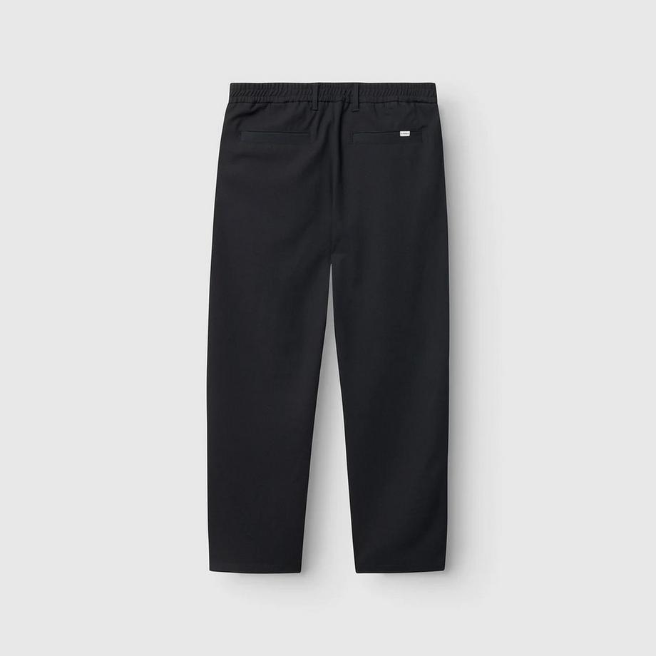 GABBA Pantalon plissé jambe droite  